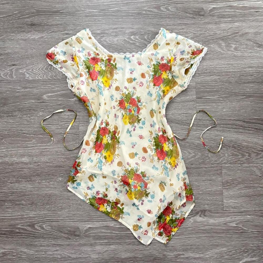Vintage 90s coquette asymmetrical handkerchief top